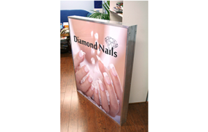 Diamond nails light box